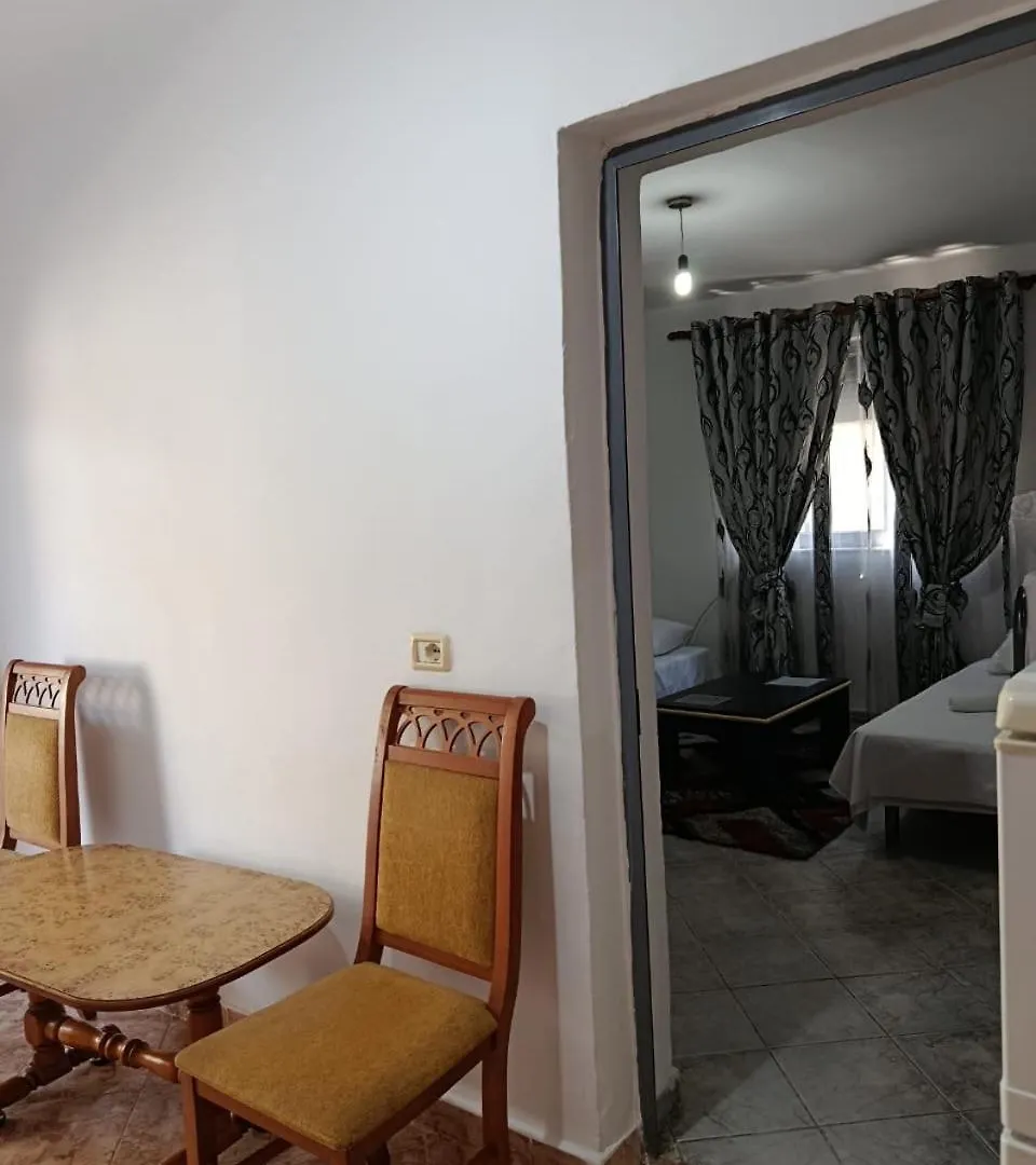 One Bedroom Apartment Tiran