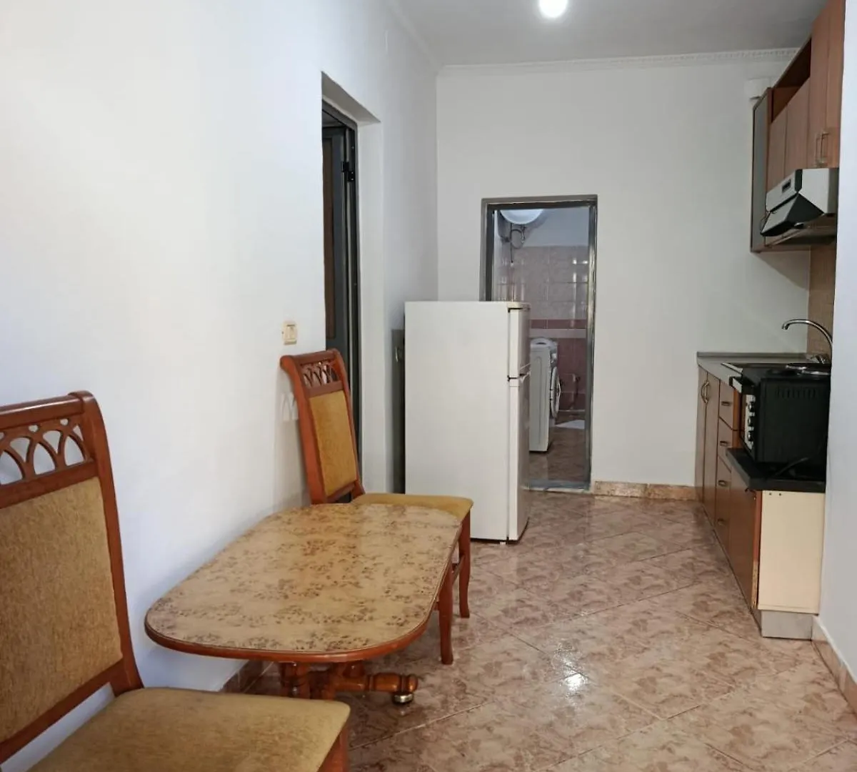 One Bedroom Apartment Tiran